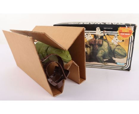 Lot no : Vintage Star Wars Dewback Boxed Kenner. Product no. 39240. Good condition, Complete with inserts. Some box wear and 