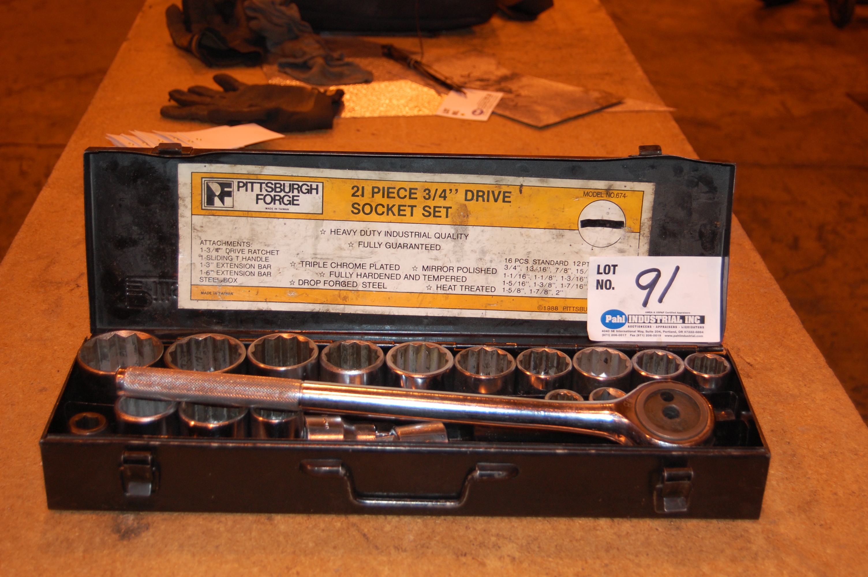 Pittsburgh 21 piece 3/4" drive socket set (broken ratchet)