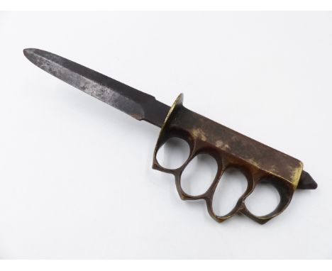 A WWI PERIOD US ARMY TRENCH FIGHTING KNIFE WITH BRASS KNUCKLE DUSTER GRIP MARKED US 1918 LF&C 1918. TOGETHER WITH A SIMILAR K