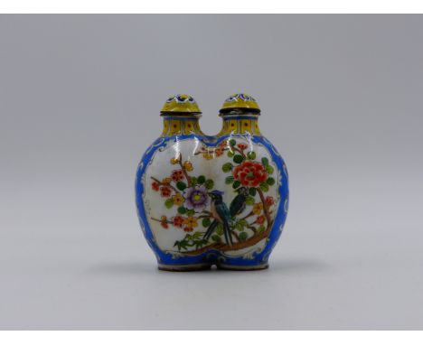 A CHINESE CANTON ENAMEL TWIN FORM SNUFF BOTTLE DECORATED IN THE FAMILLE ROSE PALETTE WITH CHARACTER MARKS TO BASE.   H.7cms.