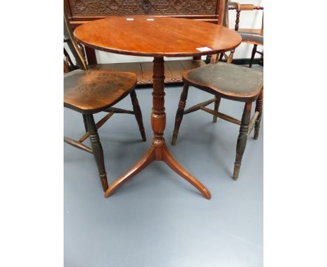 A GEORGIAN FRUITWOOD TRIPOD OCCASIONAL TABLE.   D.51cms.