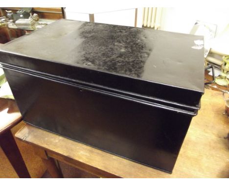 Metal trunk 
