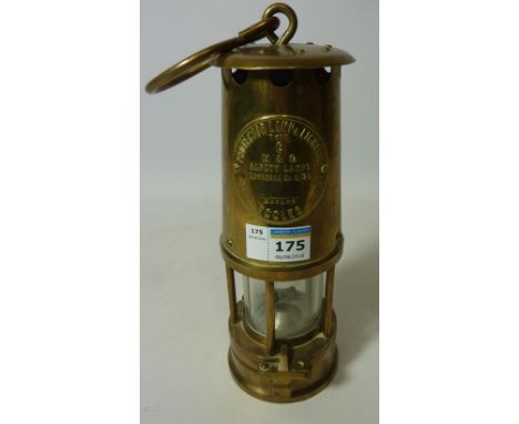 Early 20th Century Eccles M & Q type 6 brass miners lamp Condition Report Click here for further images, condition, auction t