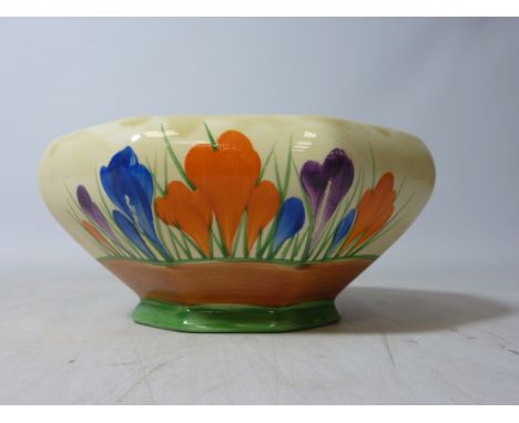Clarice Cliff Bizarre 'Crocus' Ibor shaped fruit bowl W14cm Condition Report Click here for further images, condition, auctio