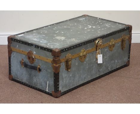 Vintage aluminium travelling trunk H 36cm Condition Report Click here for further images, condition, auction times & delivery