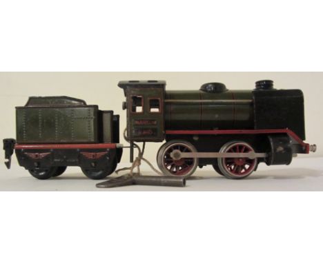 Marklin 'O' gauge clockwork engine and tender in original box Condition Report Click here for further images, condition, auct