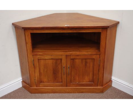 Oak corner television stand fitted with shelf and double cupboard, W111cm, H80cm Condition Report Click here for further imag