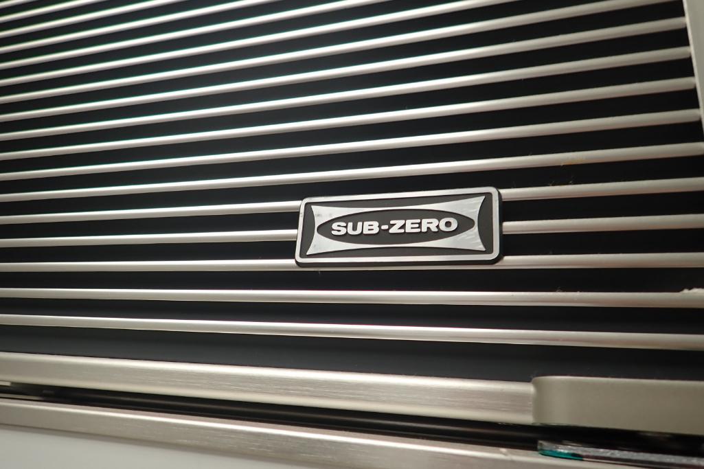 Sub-zero commercial refrigerator and freezer, Model 642/F, SN M2090707