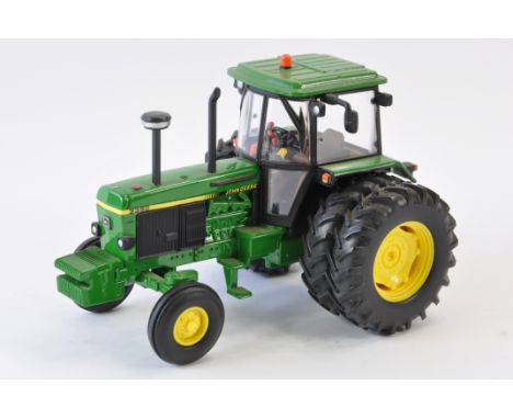 SDF 1/32 John Deere 3350 2WD Tractor with Rear Duals. NM to M. 