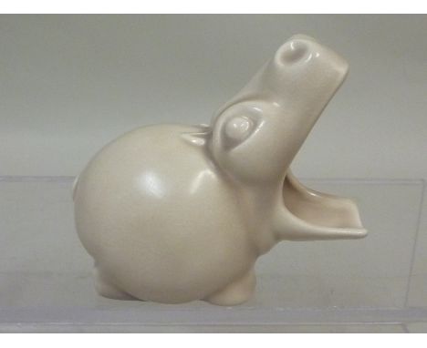  Clarice Cliff Wilkinson cream glazed ash tray in the form of an open mouthed hippo 9cm