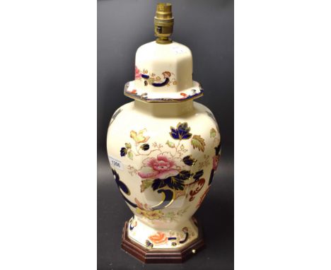 A large Masons Ironstone Mandelay pattern table lamp, 