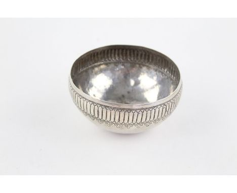 Vintage .925 silver hammered bowl (84g), Diameter- 11cm No visible Silver stamp but the item has been XRF tested to confirm p