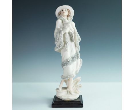A tall and elegant porcelain sculpture by Giuseppe Armani for Florence, titled Holly, model 0191F. The figurine from 1997 fea