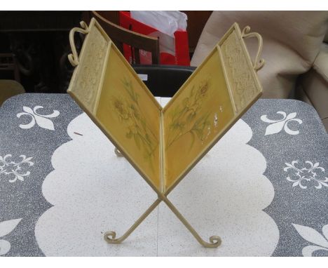 VINTAGE FLORAL DECORATED MAGAZINE RACK 