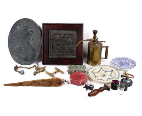 A mixed lot of assorted collectables. Including a pressure sprayer, a metal wall plaque and a small jewellery box, etc.