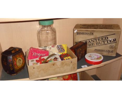 Advertising: Old and vintage advertising shop display packets, chocolate and cigarette boxes, old sweet jar, etc.