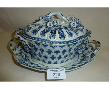18th c. Worcester blue and white tureen with pierced cover and stand (marked with crescent under), slight damage to applied l