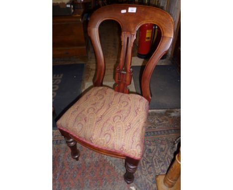 Mahogany spoon-back dining chair with paisley seat