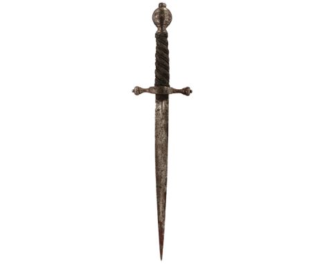 AN EARLY 17TH CENTURY GERMAN LEFT-HAND DAGGER, 24.75cm flattened diamond section hollow-ground blade, the crossguard swelling