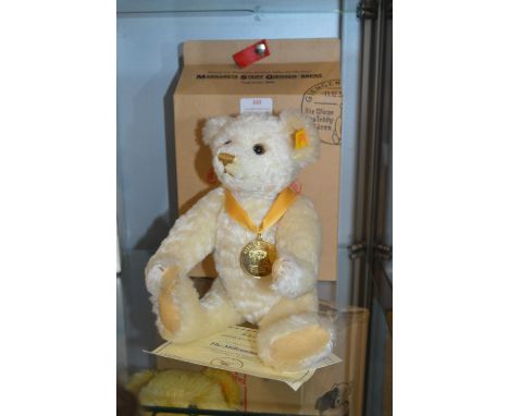 Steiff Teddy Bear 1906 Replica Limited Edition 328 / 1000 FAO Schwartz