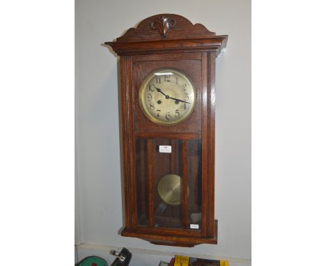 1930's Oak Wall Clock with Key (working condition) 