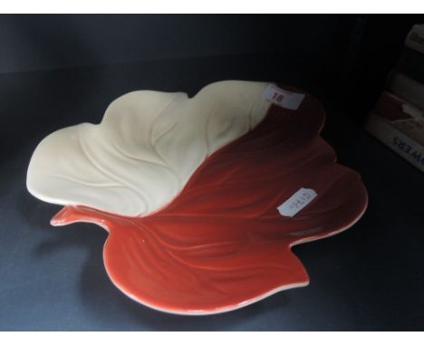 A Carltonware leaf dish