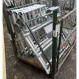 2x Aluminium 4 Rung scaffold frame with wheels - 4x scaffold framing - L 1100 x W 100 x H 1180