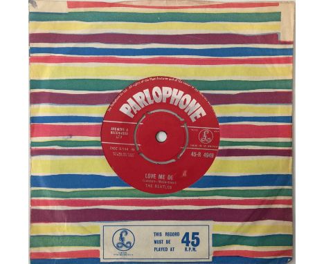 THE BEATLES - LOVE ME DO 7" (ORIGINAL UK COPY - PARLOPHONE 45-R 4949). Superb example original UK stock copy of the debut stu