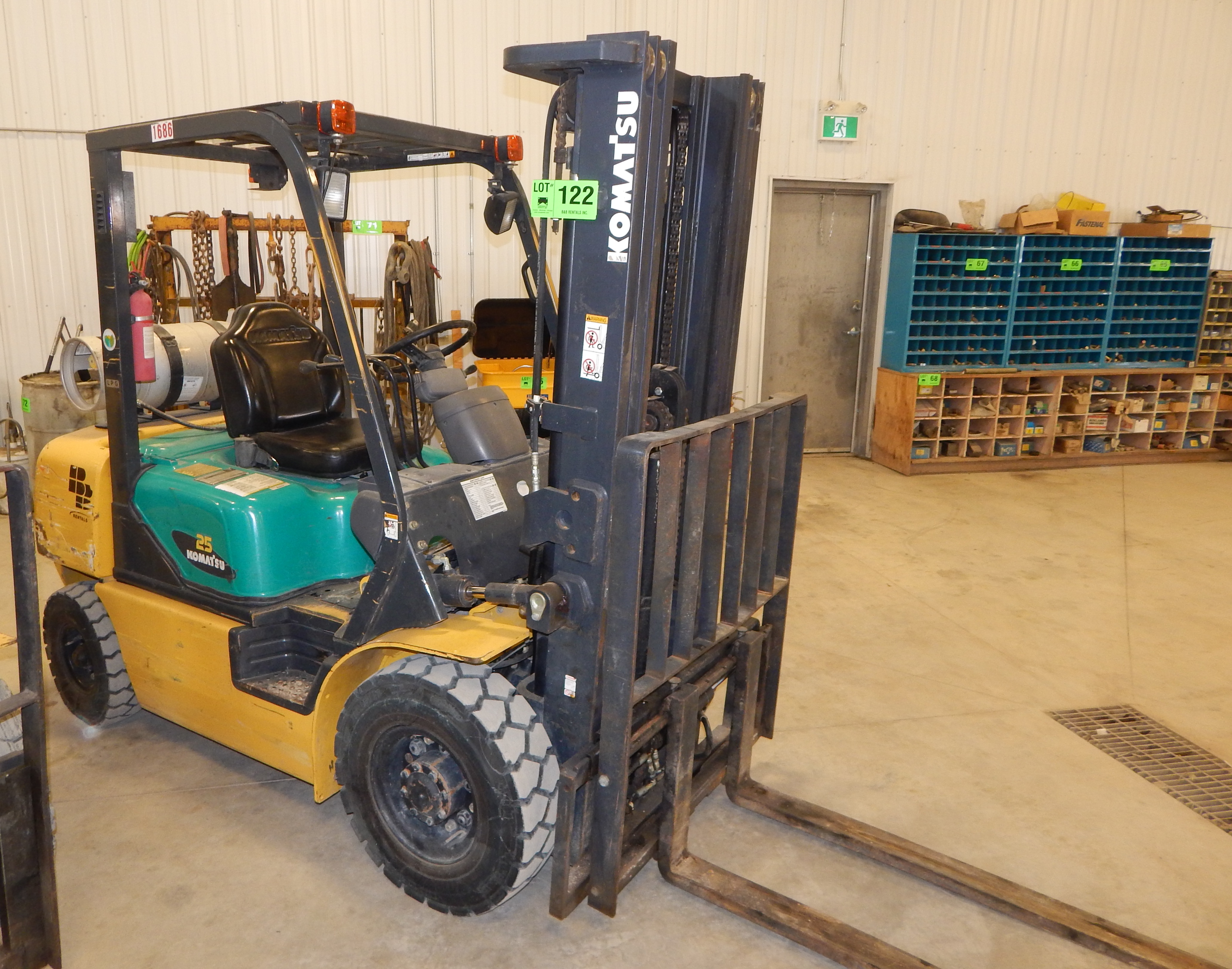 KOMATSU FG25T14 3750 LBS CAPACITY LPG FORKLIFT WITH 188" MAX REACH, 3