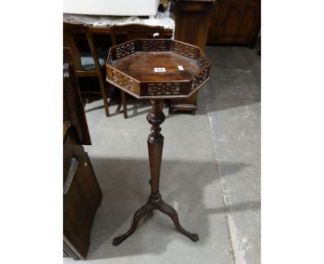 A Mahogany Tripod Torche Stand