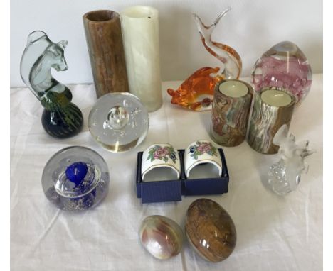 A box of assorted glass, ceramic and onyx items. To include boxed Aynsley "Pembroke" napkin rings, Lalique Nina Ricci scent b