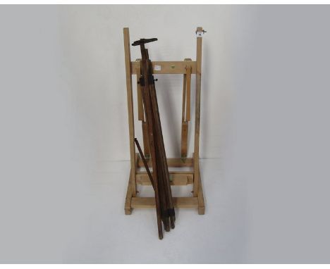 Winsor & Newton tripod stand and beech easel a/f