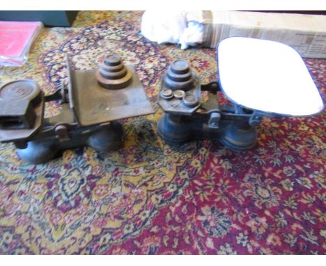 2 sets Vintage scales with weights