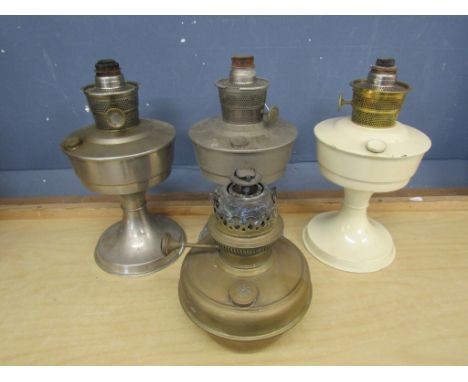 4 Vintage oil lamps&nbsp;