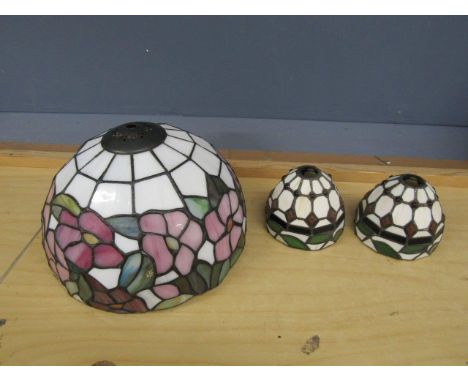 3 Tiffany style lamp shades&nbsp;