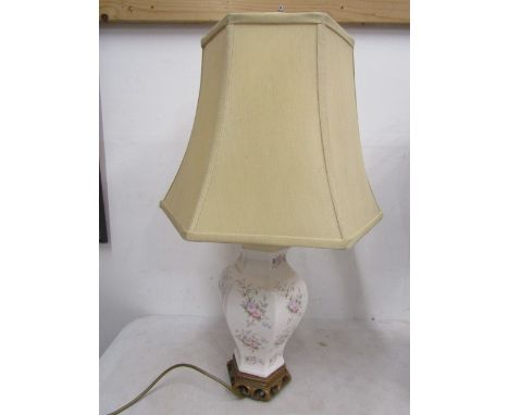 A ceramic based lamp (no plug)&nbsp;