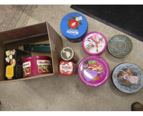 A box vintage tins
