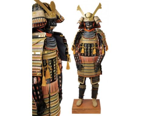 dating: 20th Century provenance: Japan, Composed of iron kabuto with gilded decorations, mabizashi and fukigaeshi with floral