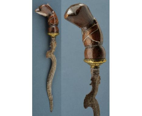 dating: 18th Century provenance: Giava, Particular blade in old pamor, the base with small dots, grip of the following era, o