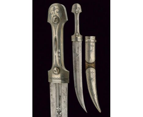 dating: early 20th Century provenance: Caucasia, Curved (!), double-edged blade with double groove and Arabic mark; hilt cove