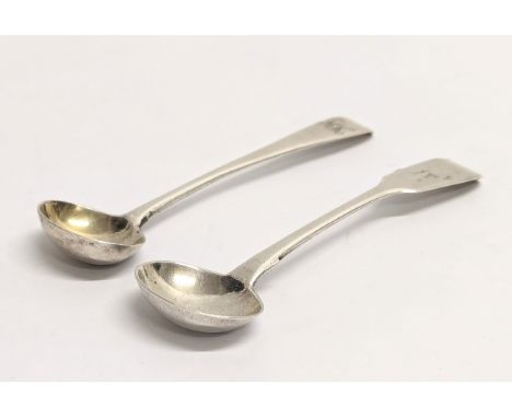 2 Georgian silver spoons. 23.36g 