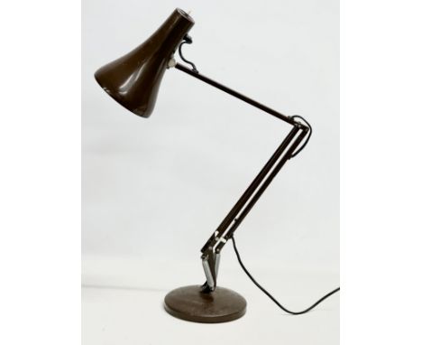 A 1960’s Anglepoise Lighting LTD, model 90 anglepoise lamp. 