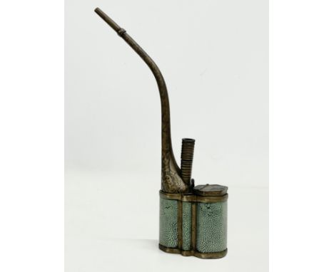 A late 19th/early 20th century Chinese opium pipe. 28cm 