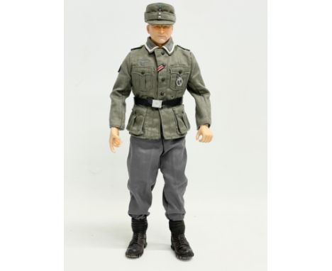 A Dragon Models LTD WW2 German SS Officer 1/6 scale action figure. 33cm 