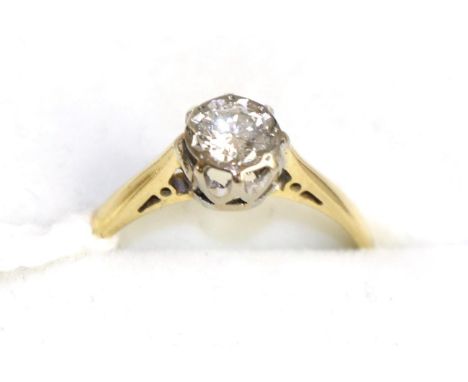 An 18ct white gold diamond solitaire ring, 0.25 carat approximately, finger size K 2g