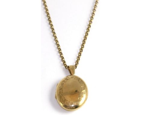 A 9ct gold locket on a 9ct gold chain 27.8g 
