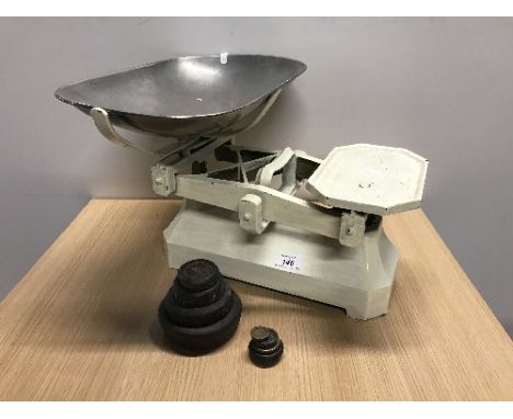 VINTAGE SHOP SCALES & WEIGHTS
