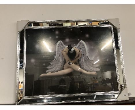ANGEL PICTURE WITH MIRROR BORDER