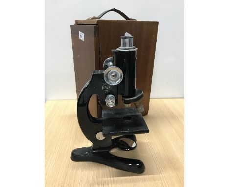 VINTAGE BECK OF LONDON MICROSCOPE MODEL 47 IN ORIGINAL CASE