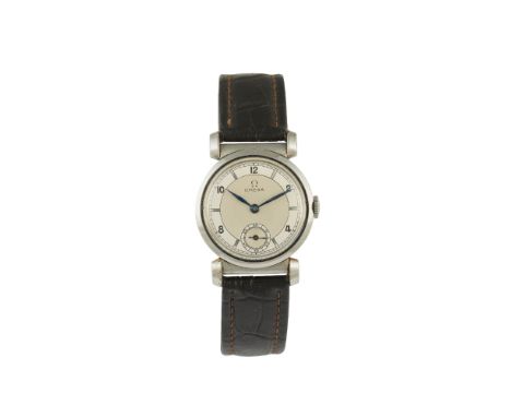 OmegaArt Deco model. Winding mechanical movement (cal. 26.5 SOB T.2) with serial nº 8608847. Stainless steel case with the re